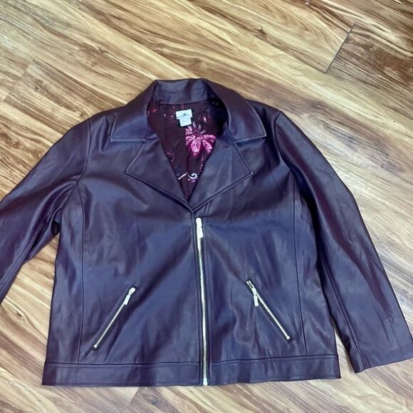 Chico's Faux Leather Moto Jacket Wine NWOT - Picture 5 of 7